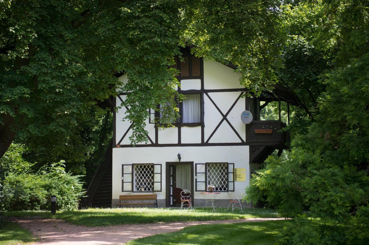 Chateau Loucen Garden Retreat Dış mekan fotoğraf