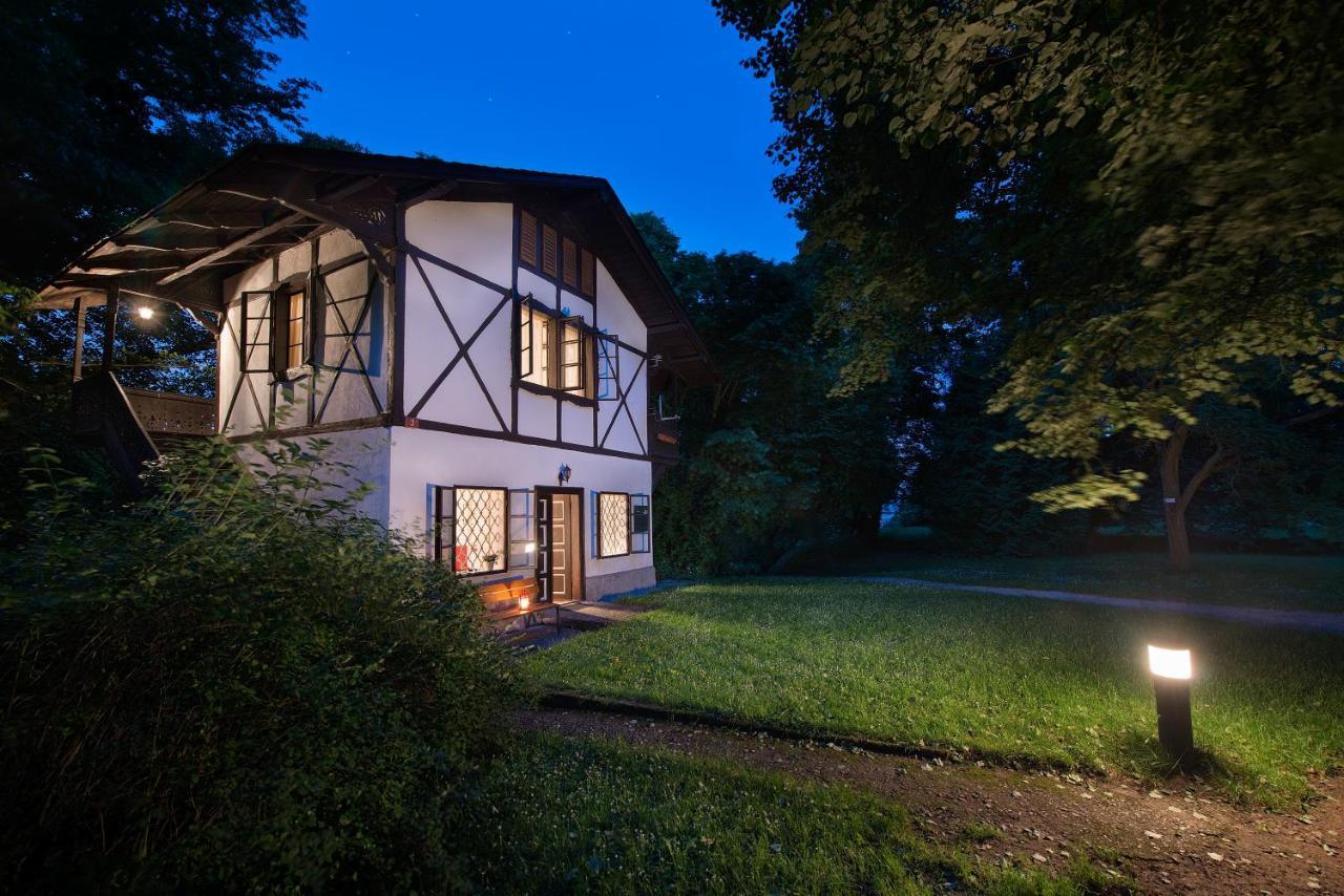 Chateau Loucen Garden Retreat Dış mekan fotoğraf