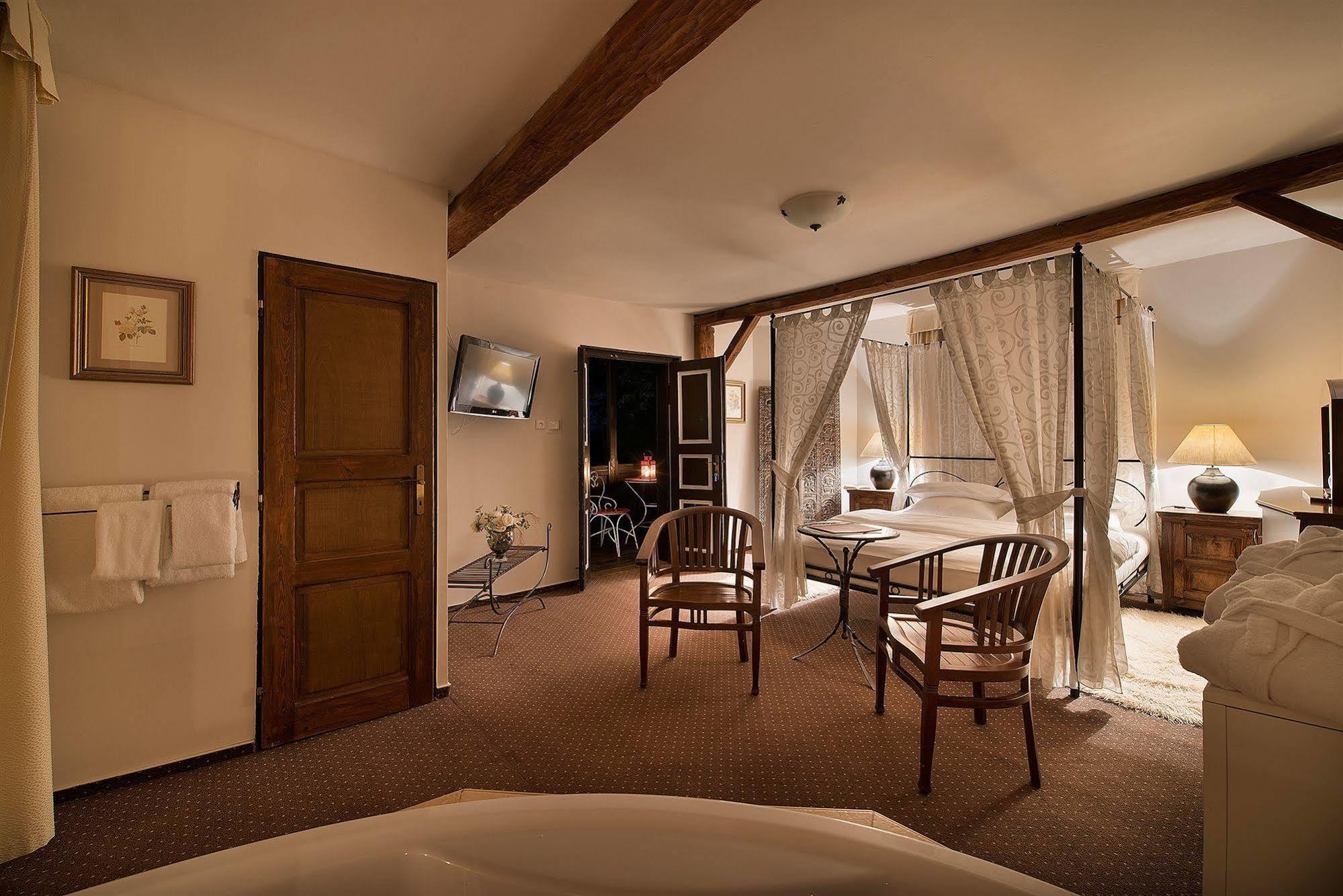 Chateau Loucen Garden Retreat Dış mekan fotoğraf